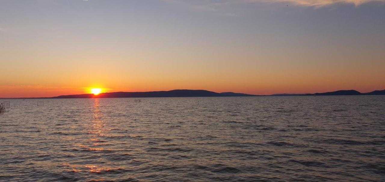 Topart Apartman I Balatonfenyves Exterior photo