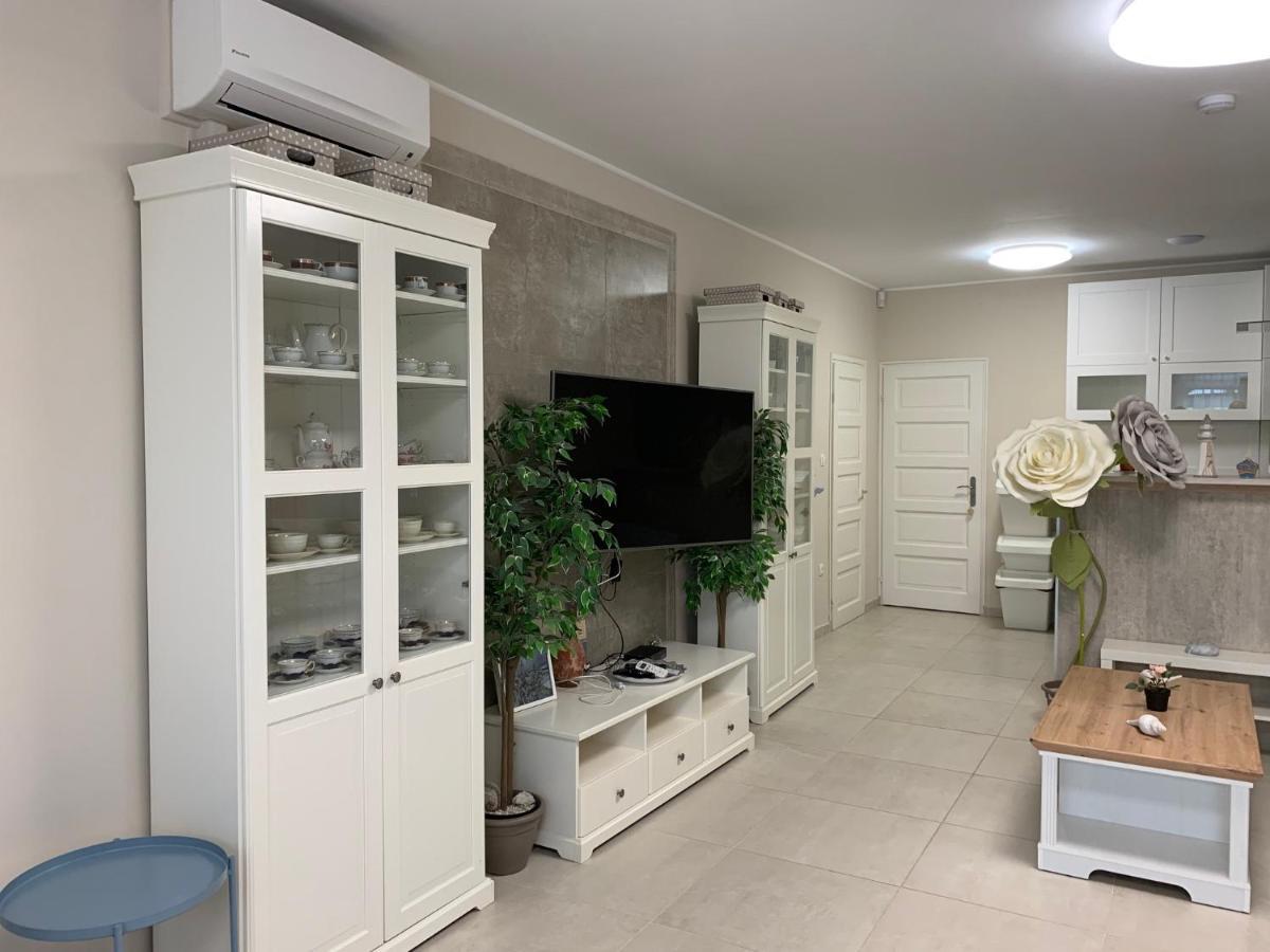 Topart Apartman I Balatonfenyves Exterior photo