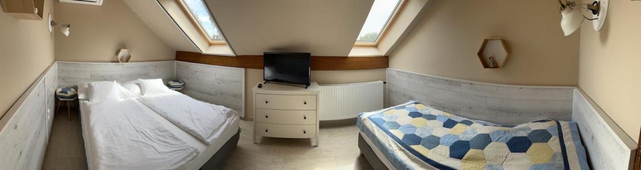Topart Apartman I Balatonfenyves Exterior photo